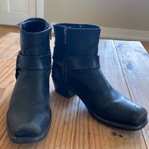 Frye Square Toe Ankle Boot Black Size 8